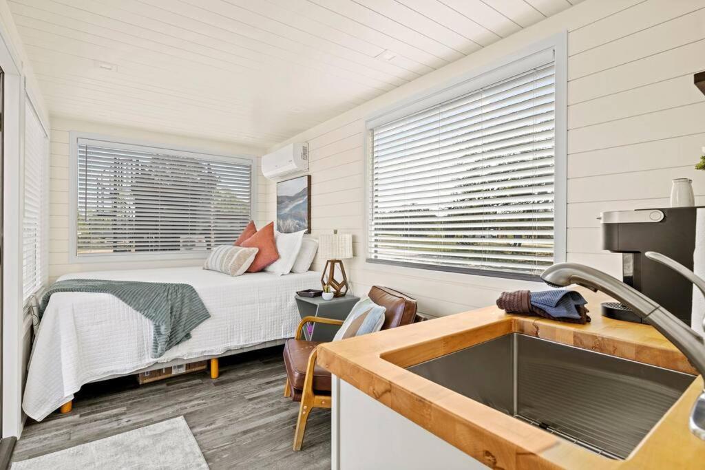 New The Sunset Luxury Container Home Fredericksburg Exterior foto
