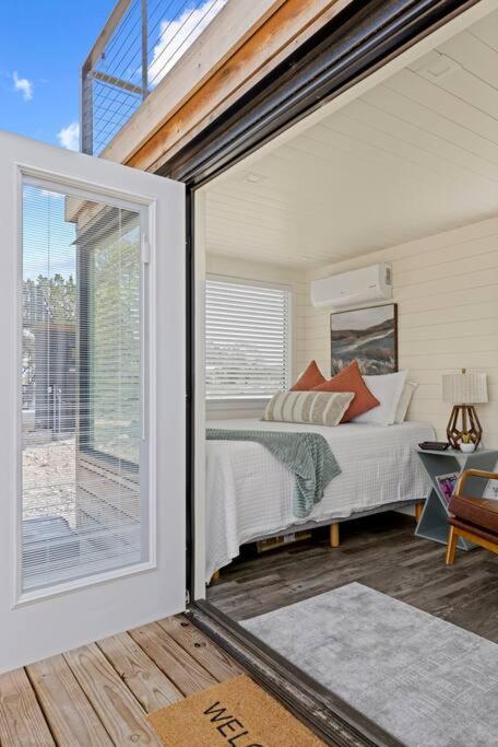 New The Sunset Luxury Container Home Fredericksburg Exterior foto