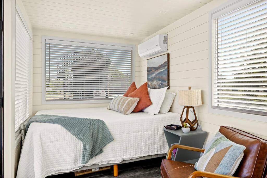 New The Sunset Luxury Container Home Fredericksburg Exterior foto